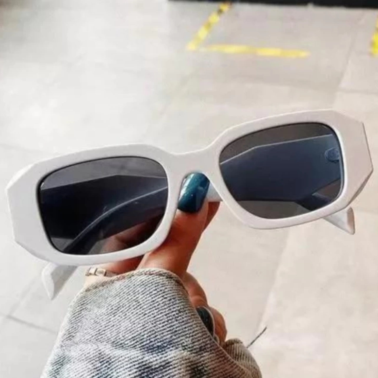 Allround Retro Rectangle - with UV400 Protection